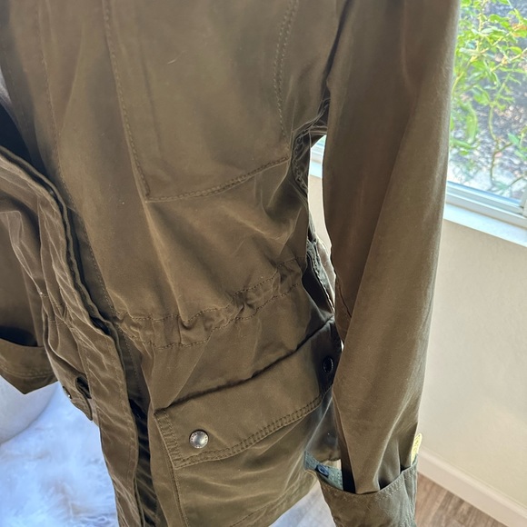 Banana Republic Army Green/khaki casual jacket. Ladies Medium.Like - Picture 6 of 7